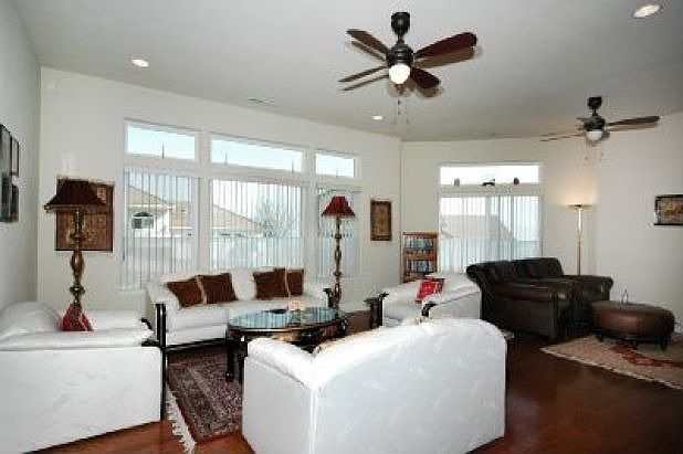 2nd image of 10506 Ridgecrest Dr