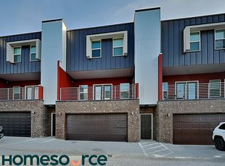 1738 N Reno Dr, Fayetteville, AR 72703