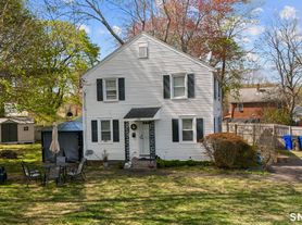 224 Melville Dr, Fairfield, CT