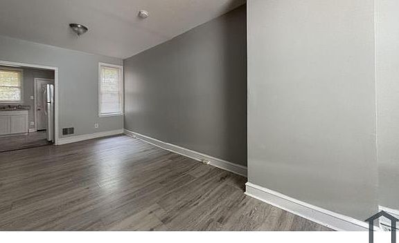 4th image of 2016 S Simpson St