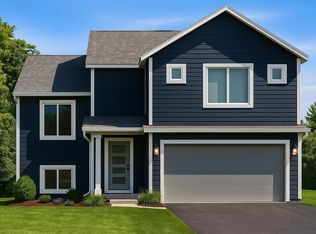 278 Eagle Ridge Dr, Roberts, WI 54023