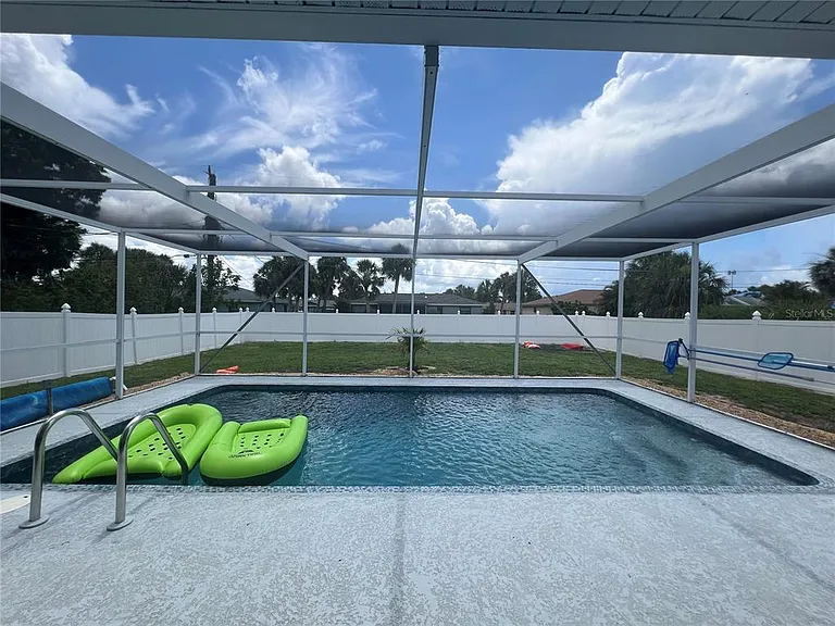 18140 Wolbrette Cir — Photo 29