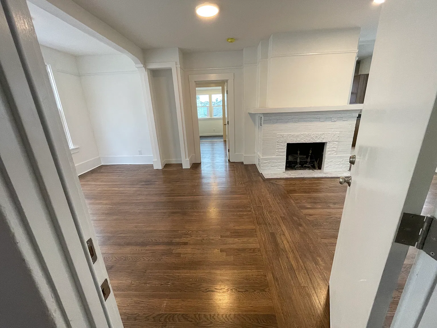 1 bed, 735 sqft, $4,295 — Photo 1