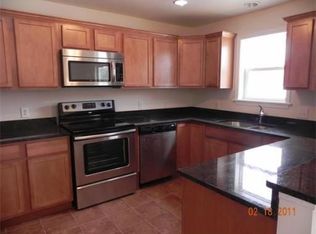 9 Brookline St, Worcester, MA 01603