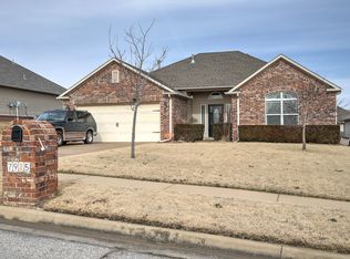 7925 Liberty Bell Ln, Sapulpa, OK 74066