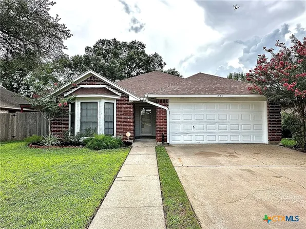 231 Spur Dr, Victoria, TX 77904