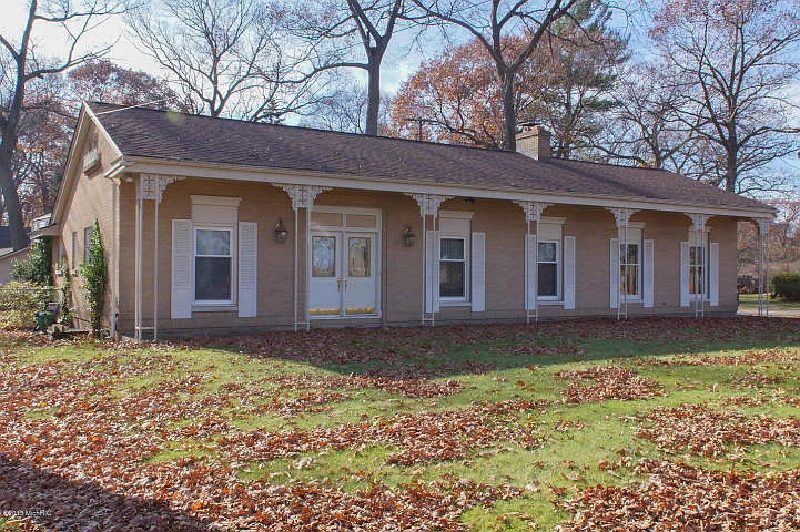 3909 Highgate Rd photo 1