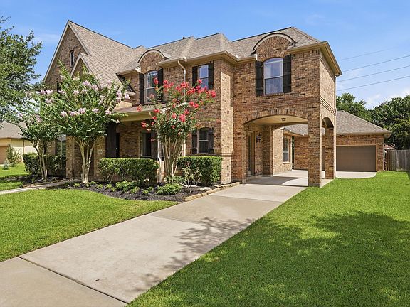 3rd image of 12010 Hodges Grove Ln