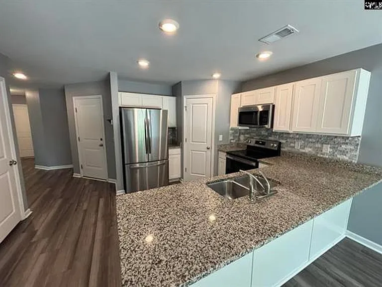 120 Kings Parish Ct — Photo 4