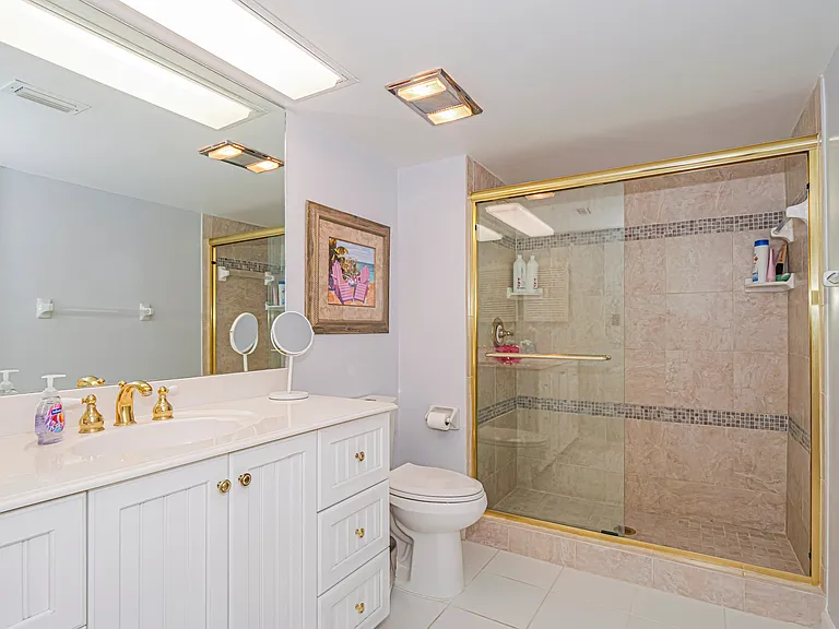 1700 Ocean Dr #302V — Photo 25