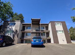 6498 Lowry Dr APT 1, West Linn, OR