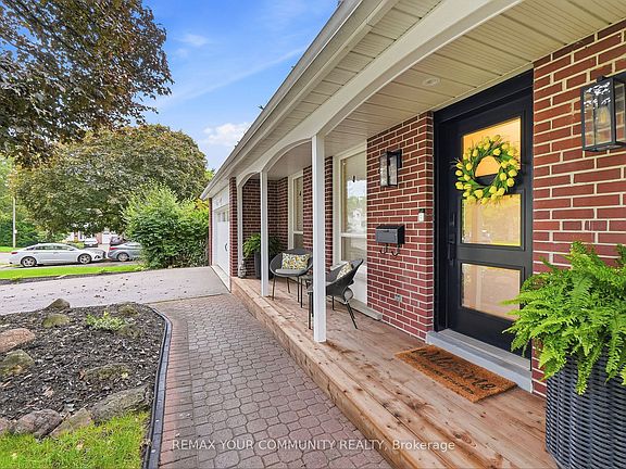 3rd image of 20 Ringwood Cres
