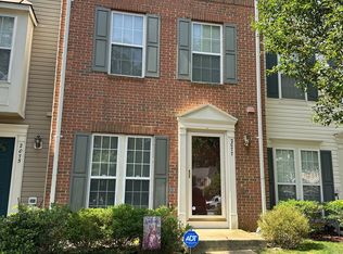 2077 Stargrass Ct, Woodbridge, VA 22192