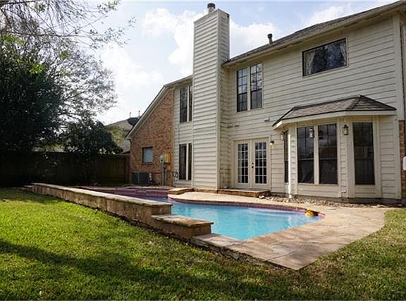 4th image of 15119 Woodhorn Dr