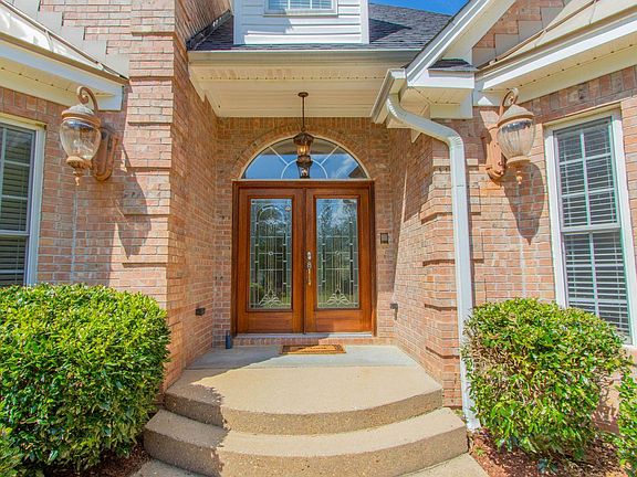 4th image of 1089 Valley Hills Cir