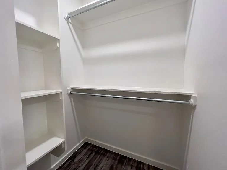 2102 N Avenue K — Photo 14
