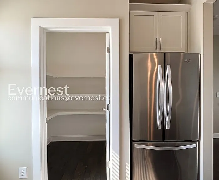 1302A Montgomery Ave — Photo 9