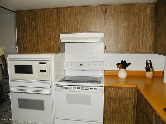 5th image of 26654 S New Town Dr