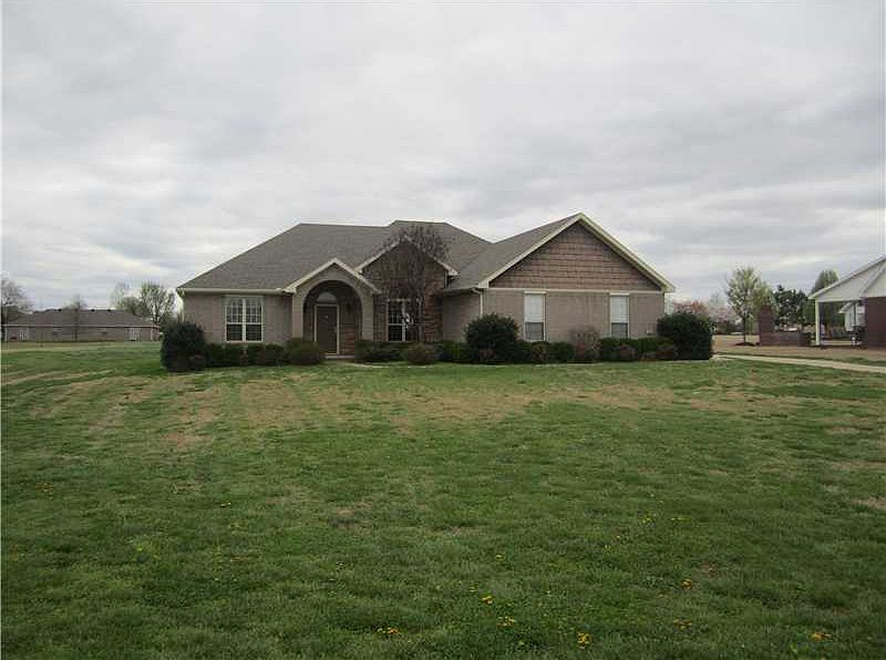 1st image of 13631 Loren Ln