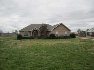 13631 Loren Ln, Fayetteville, AR 72704