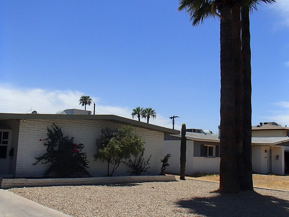 1st image of 1219 E Loma Vista Dr