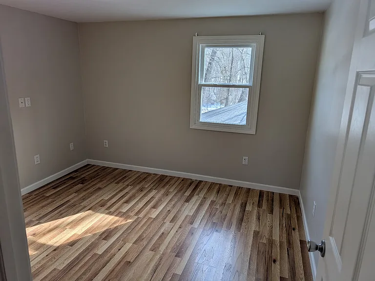 38 Stanley Pl — Photo 17