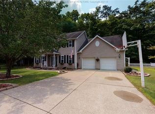 113 Barrington Dr, Scott Depot, WV 25560