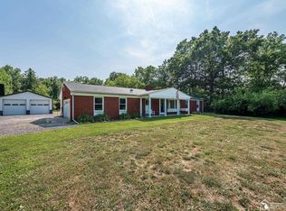 3151 Bluebush Rd, Monroe, MI 48162