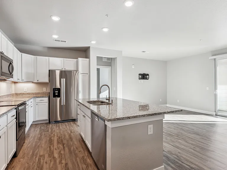 981 S Sable Blvd #208 — Photo 1