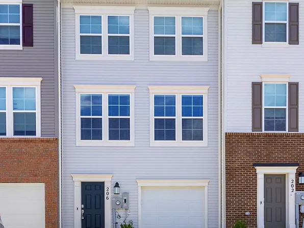206 Telluride Way, Charles Town, WV 25414