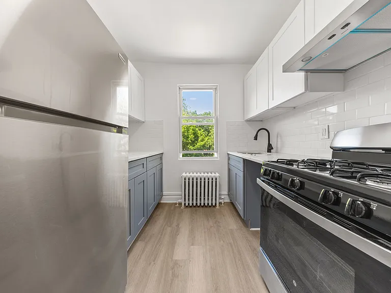 130 Park Ave #2L — Photo 3