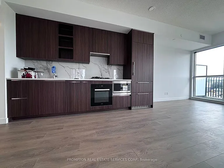 75 Billes Hts #633 — Photo 1