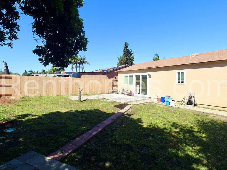 8957 Bogata Cir — Photo 15