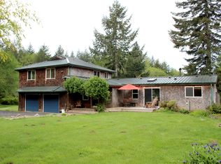 1266 N Yachats River Rd, Yachats, OR 97498