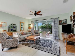 2374 Country Golf Dr, Wellington, FL 33414