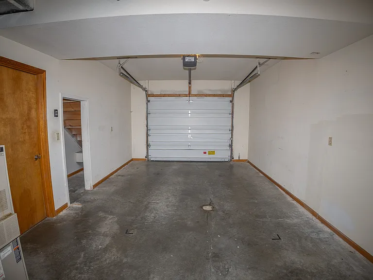 305 Tanner Bridge Ct #B — Photo 25