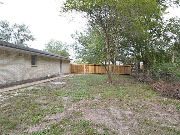 4th image of 203 Elk Dr