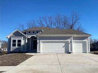 1103 Halle Dr, Kearney, MO 64060