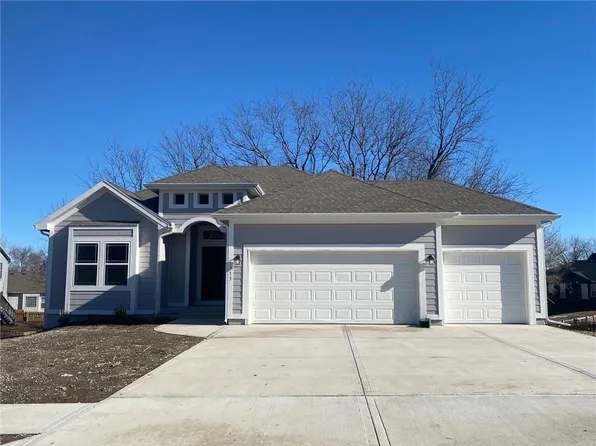1103 Halle Dr, Kearney, MO 64060