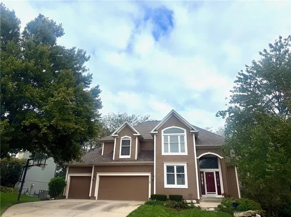 11216 W 140th Pl, Overland Park, KS 66221