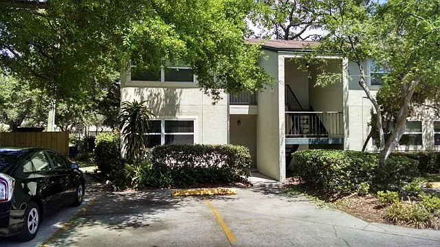 2 bed, 820 sqft, $1,600 — Photo 1