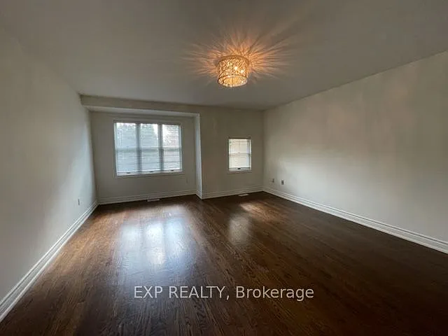 85 Brant St — Photo 7