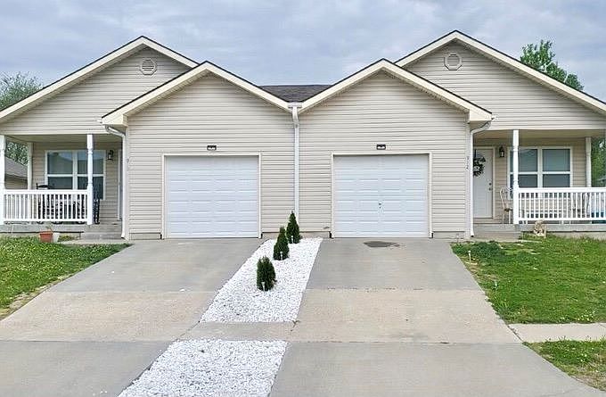1st image of 912 Whitetail Ct #1