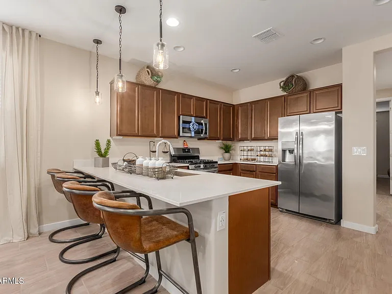 43 E Capricorn Way — Photo 12