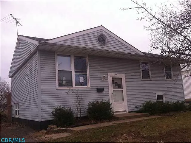 4665 Arnold Ave photo 1