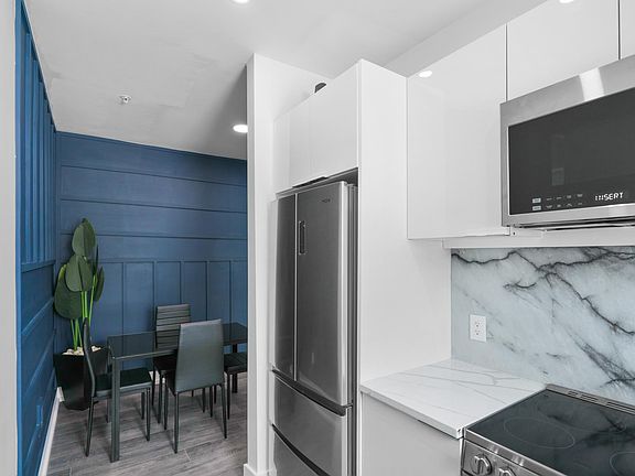 3rd image of 927 S Howard Ave #5