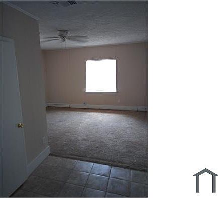 3rd image of 450 Green Leaf Dr