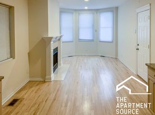 2320 N Southport Ave #1, Chicago, IL 60614