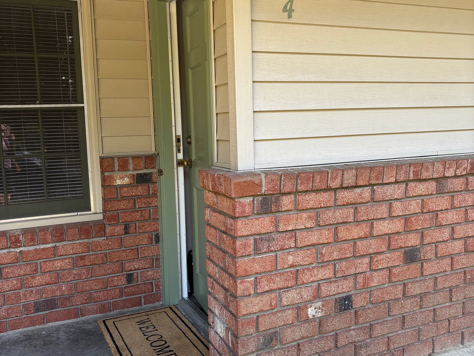 2 bed, 1175 sqft, $1,500 — Photo 2