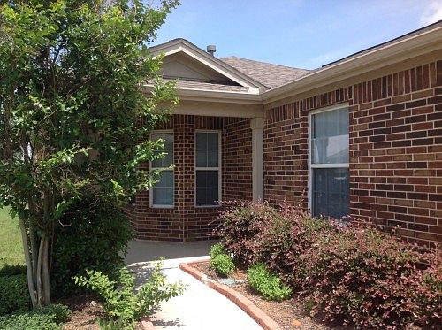 4th image of 7635 Riverwood Ln